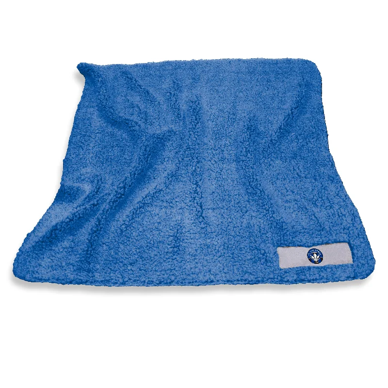 Sports team fleece throws for cold weather-CF Montreal Color Frosty Fleece