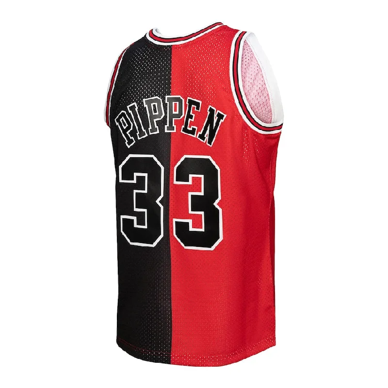 Custom basketball jersey with printed numbers for fan merch-C.Bulls #33 Scottie Pippen Mitchell & Ness Hardwood Classics 1997-98 Split Swingman Jersey Red Black Stitched American Basketball Jersey