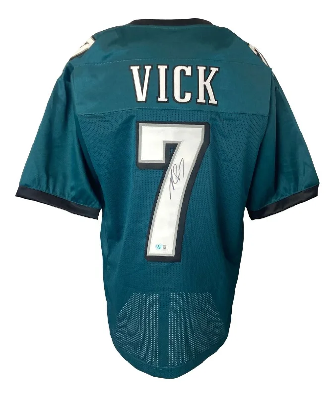 Custom soccer jersey for custom graphics and designs-Michael Vick Philadelphia Signed Green Football Jersey BAS ITP