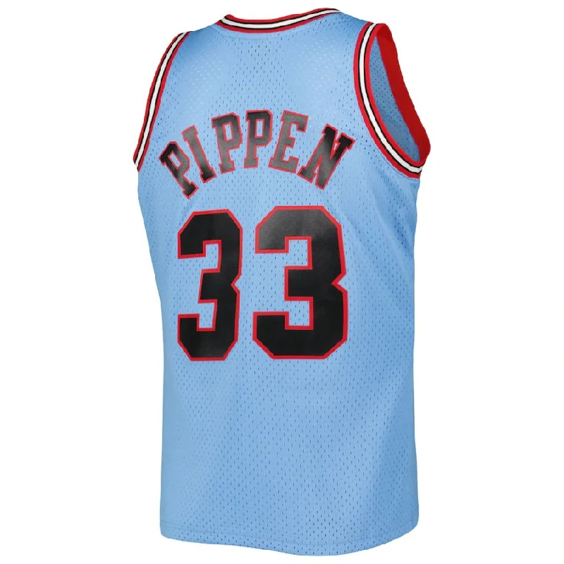 Custom basketball jersey for charity sports events-C.Bulls #33 Scottie Pippen Mitchell & Ness 1997-98 Hardwood Classics Reload 3.0 Swingman Jersey Light Blue Stitched American Basketball Jersey